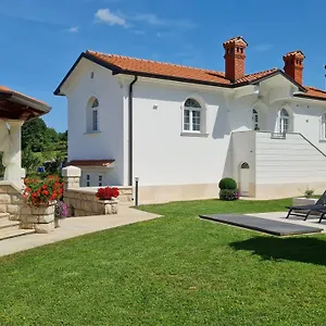 Bianca Apartman Pazin
