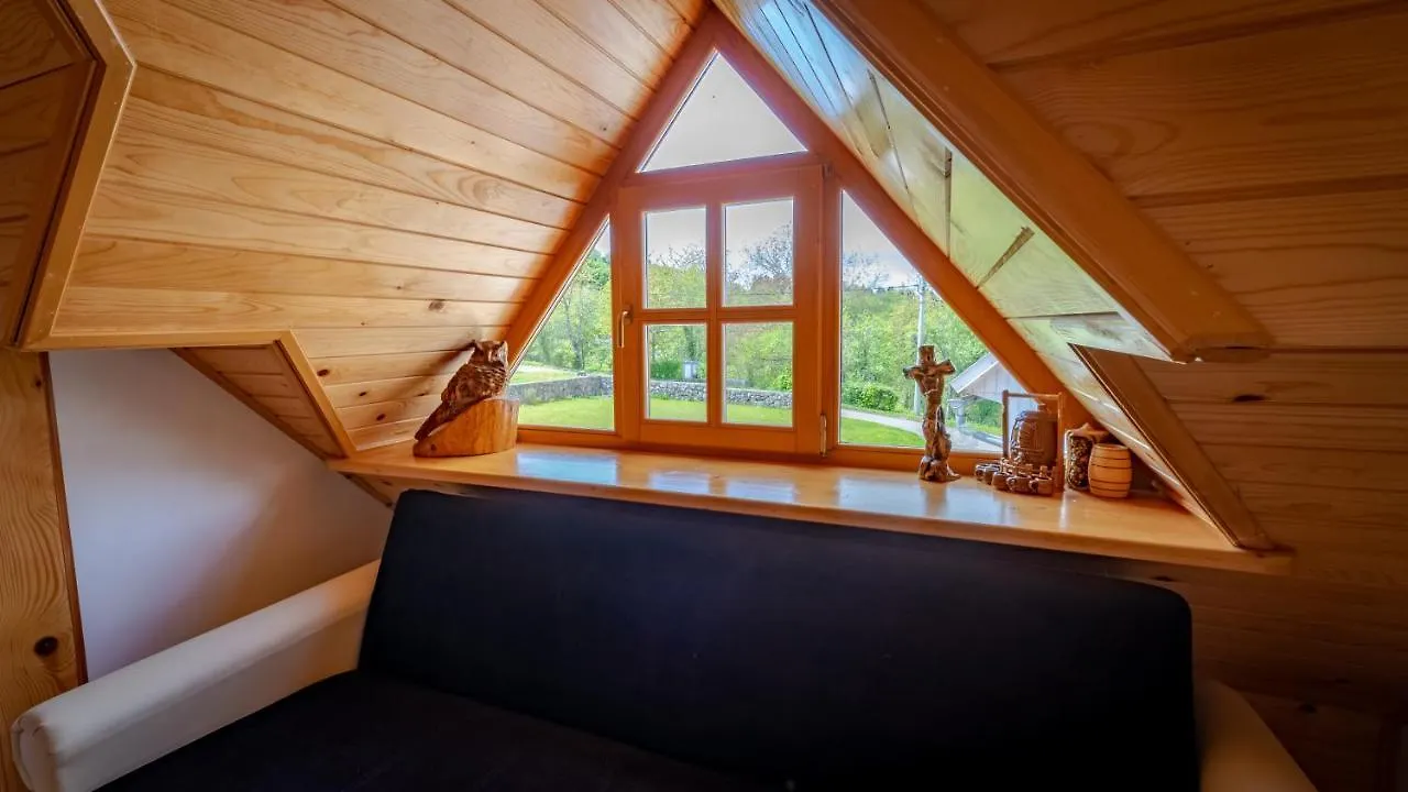 Holiday House Pecisce Skrad